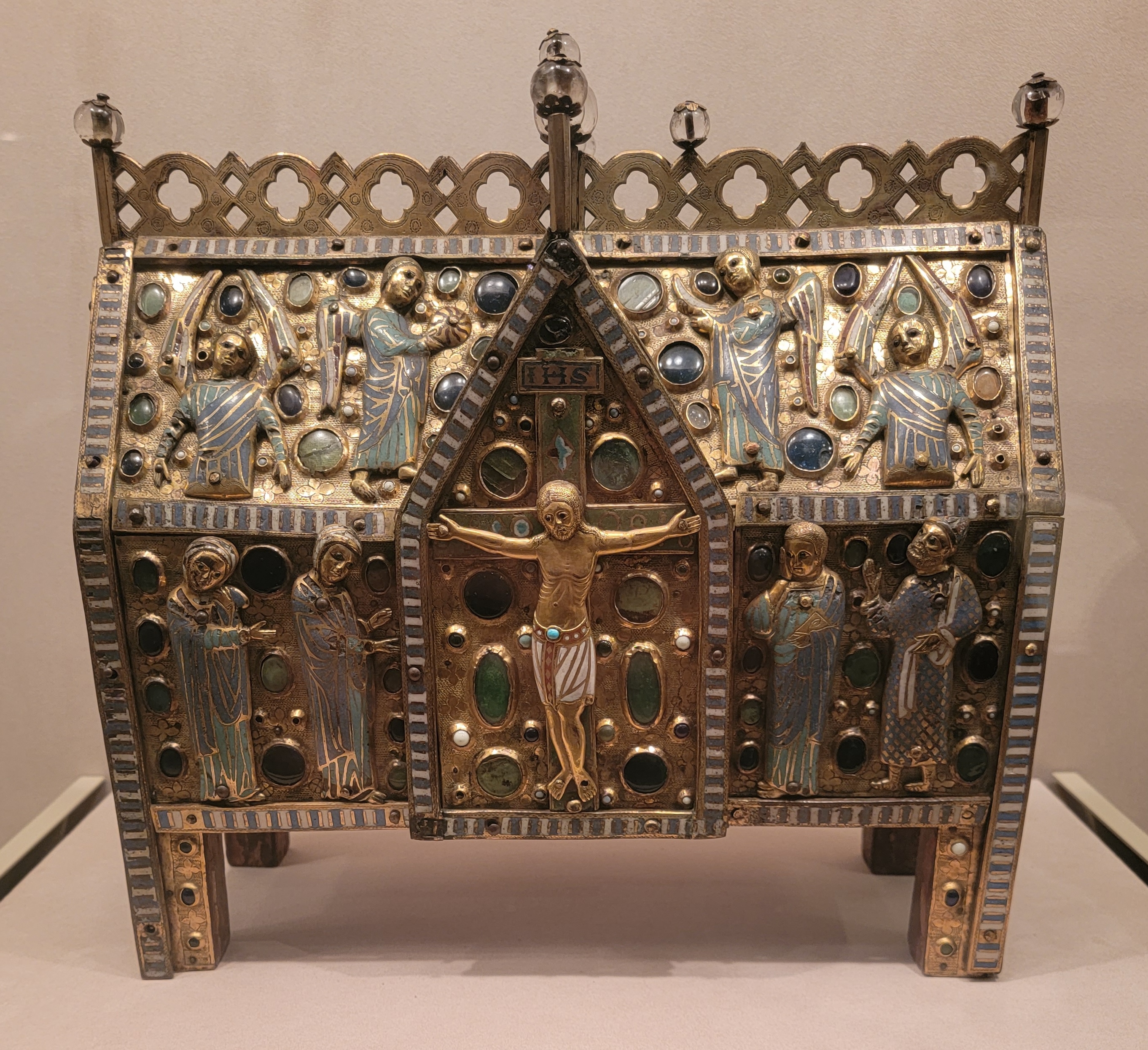 Small reliquary casket